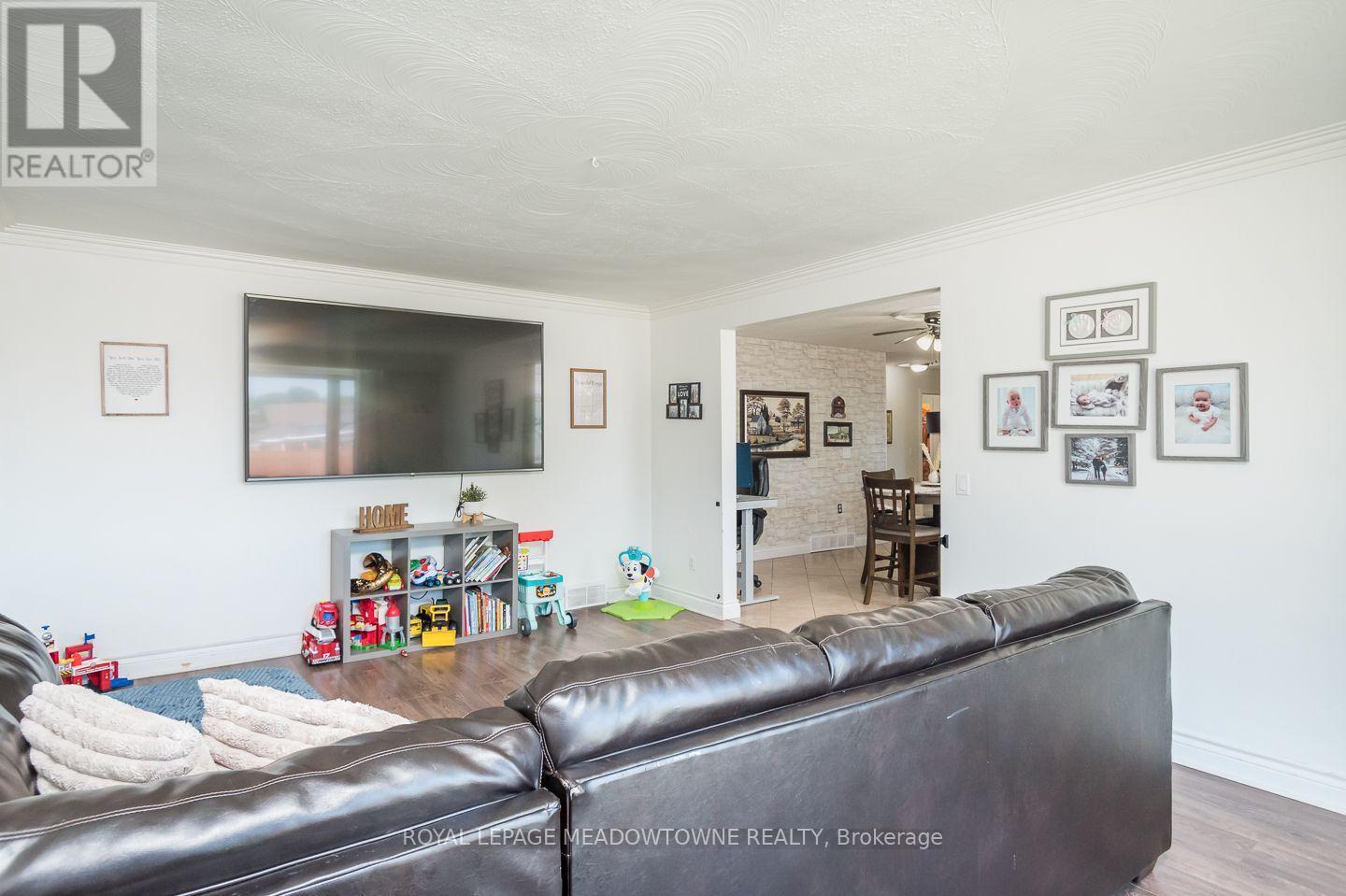 












180 WEST SIDE ROAD

,
Port Colborne,




Ontario
L3K5K7

