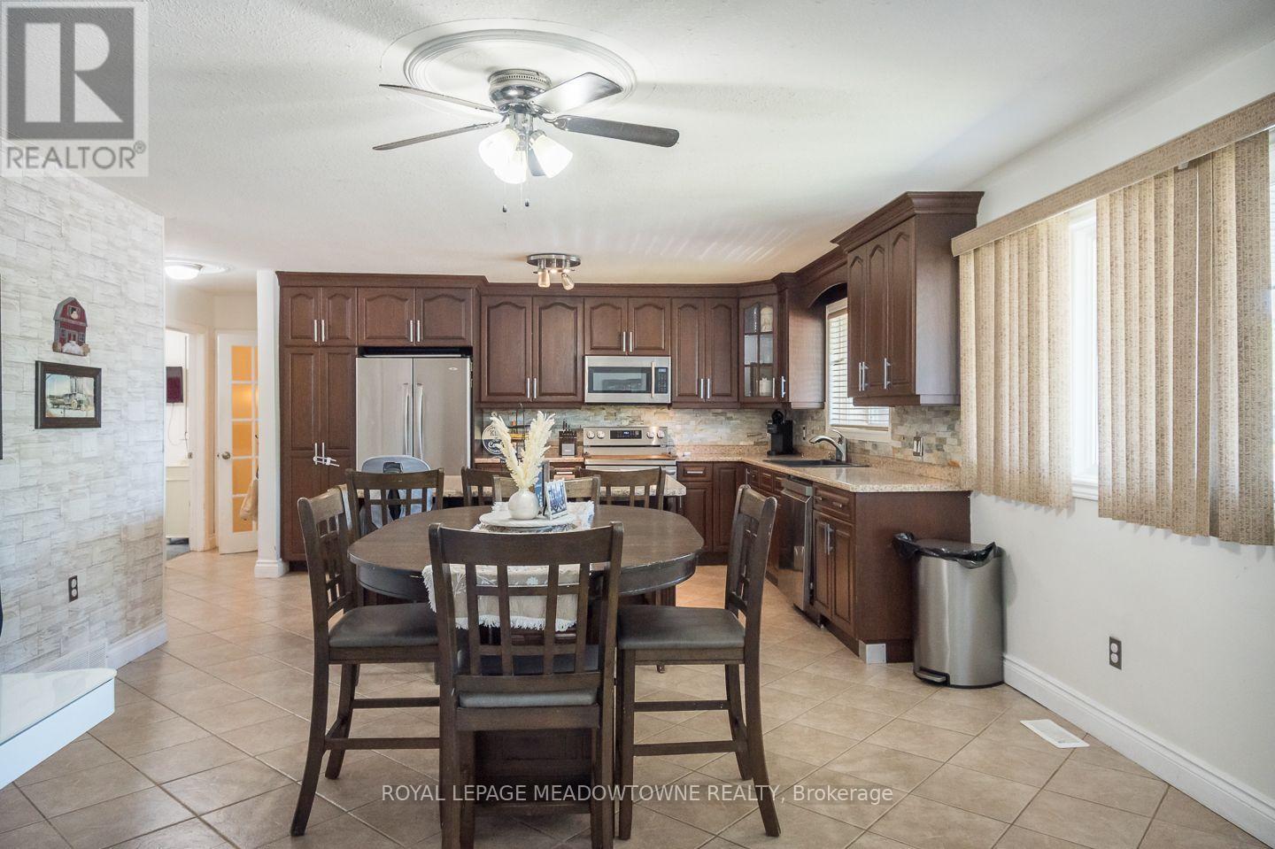 












180 WEST SIDE ROAD

,
Port Colborne,




Ontario
L3K5K7


