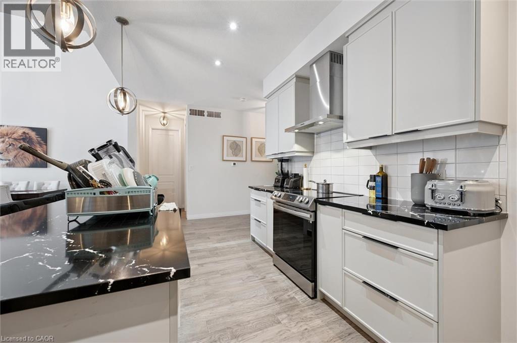












972 STONECLIFFE Walk Unit# 18

,
Kitchener,




Ontario
N2P0K5

