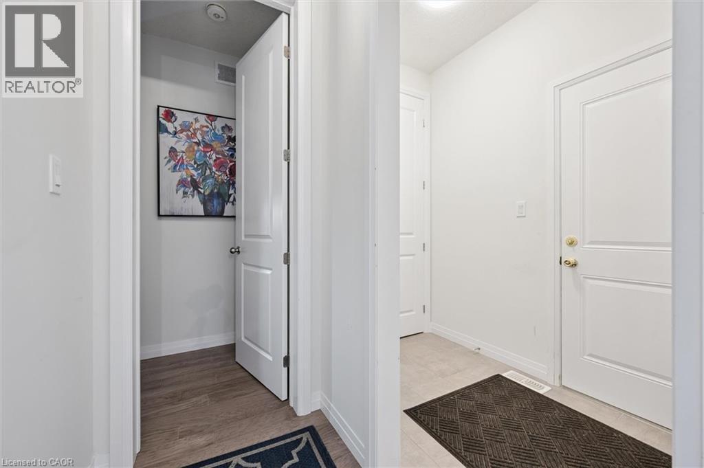 












972 STONECLIFFE Walk Unit# 18

,
Kitchener,




Ontario
N2P0K5

