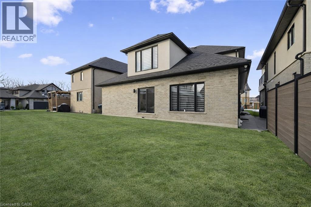 












972 STONECLIFFE Walk Unit# 18

,
Kitchener,




Ontario
N2P0K5

