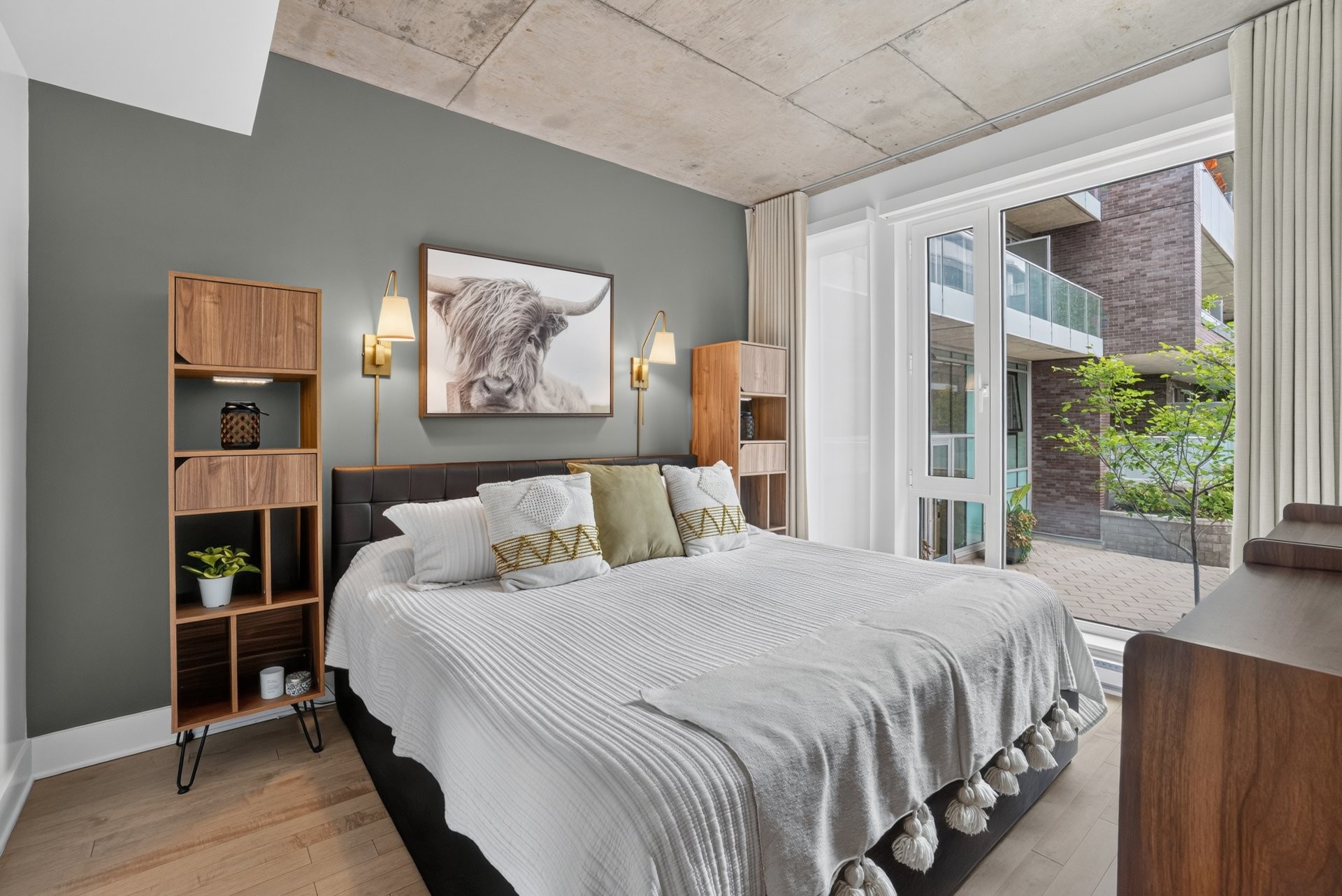 









2175


Rue St-Patrick

, 116,
Montréal (Le Sud-Ouest),




QC
H3K1B4

