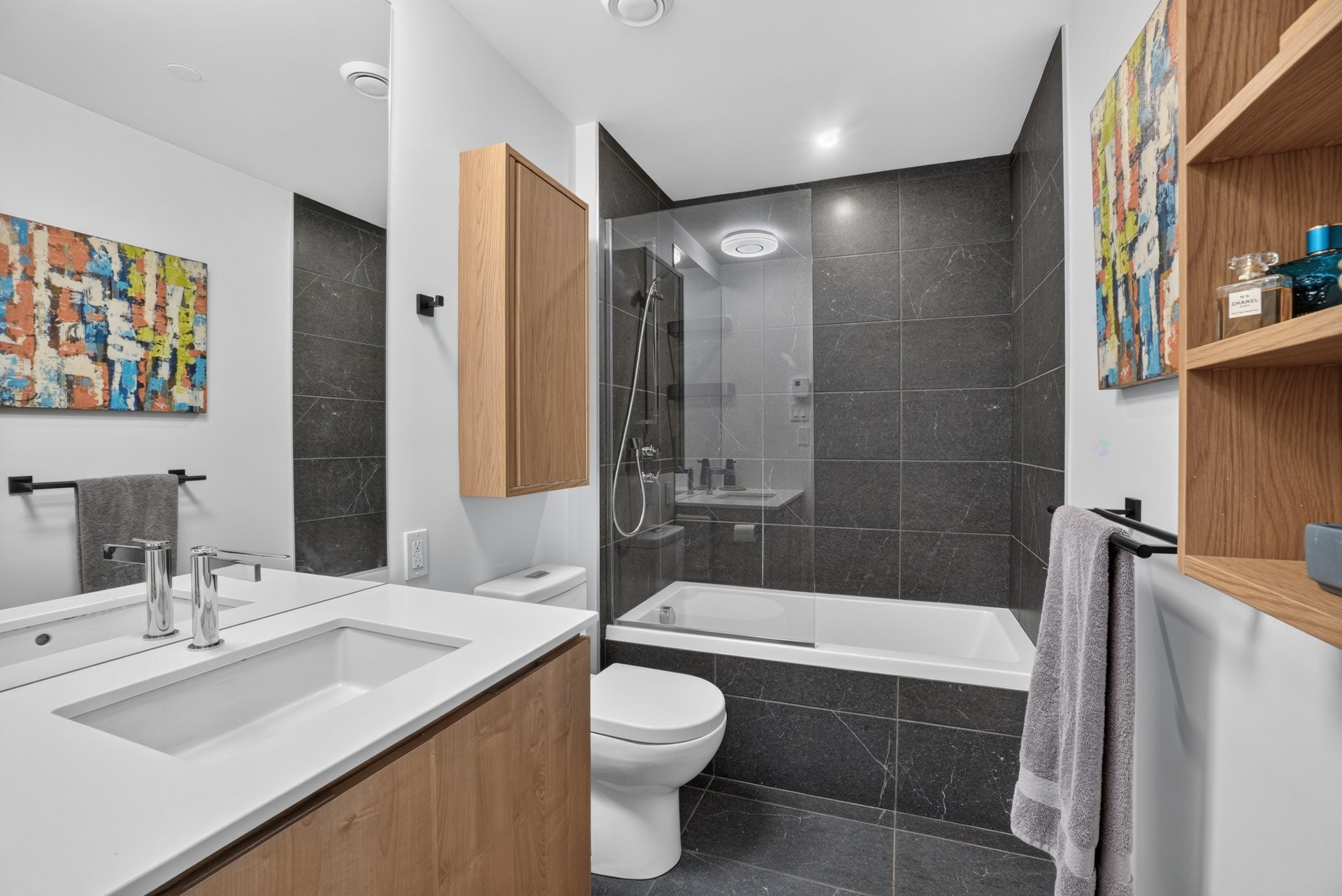 









2175


Rue St-Patrick

, 116,
Montréal (Le Sud-Ouest),




QC
H3K1B4

