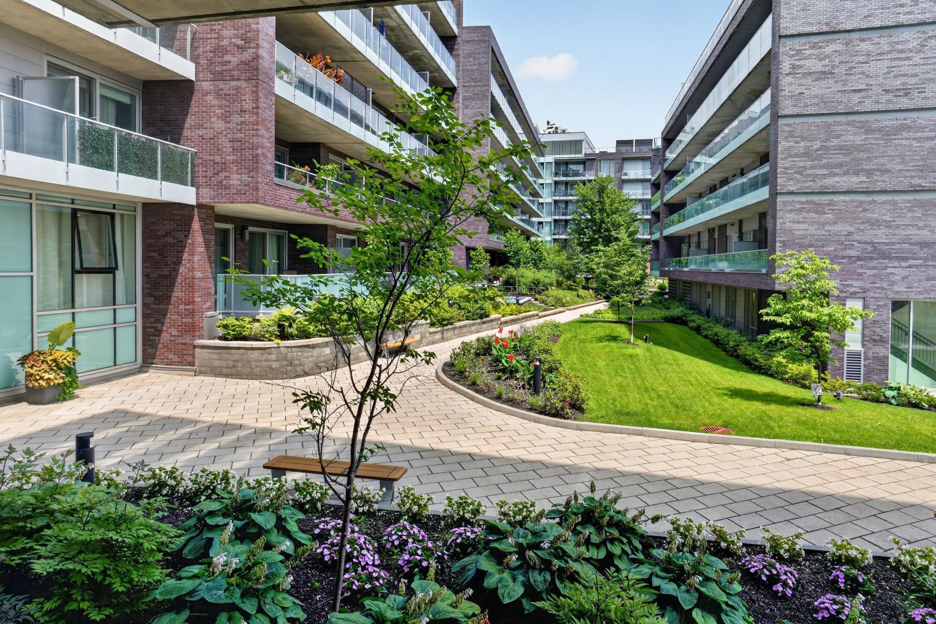 









2175


Rue St-Patrick

, 116,
Montréal (Le Sud-Ouest),




QC
H3K1B4

