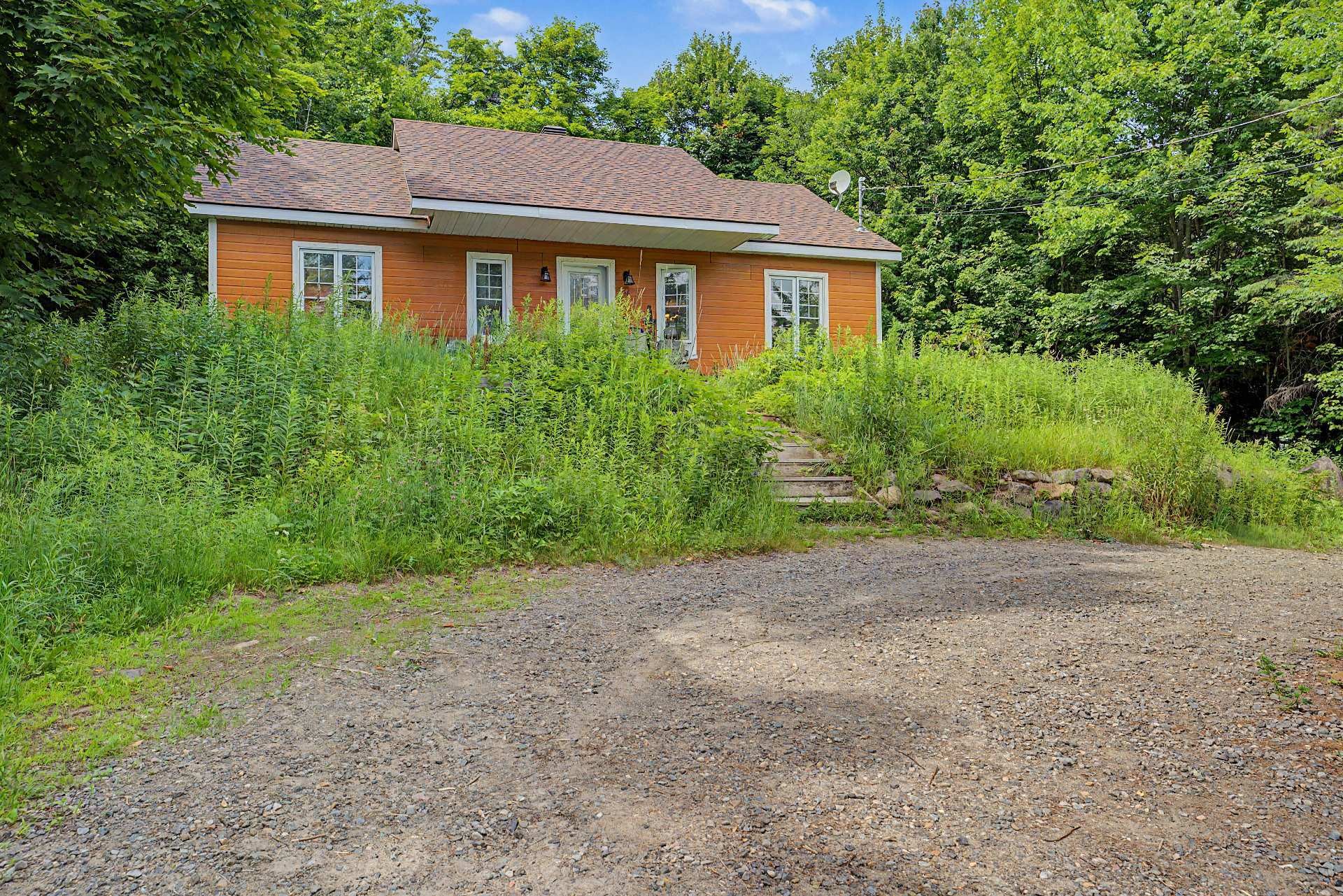 









166


Ch. du Curé-Corbeil E.

,
Val-Morin,




QC
J0T2R0

