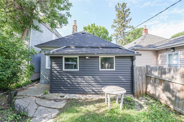 









741


Stella

AVE,
Winnipeg,




MB
R2W 2W1

