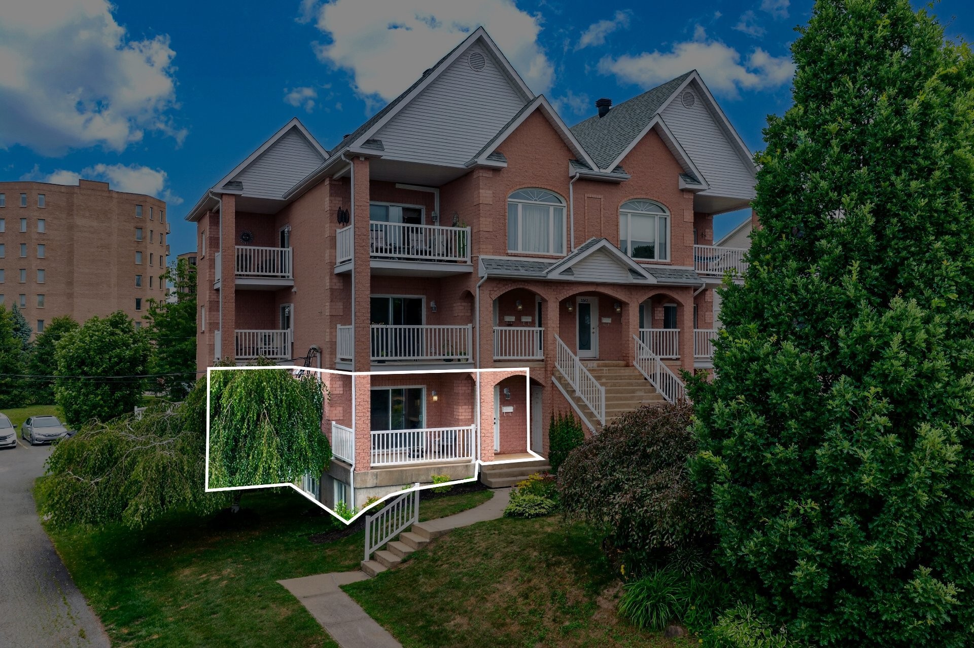 









3373


Rue Antoine-Samson

,
Sherbrooke (Les Nations),




QC
J1L2R3

