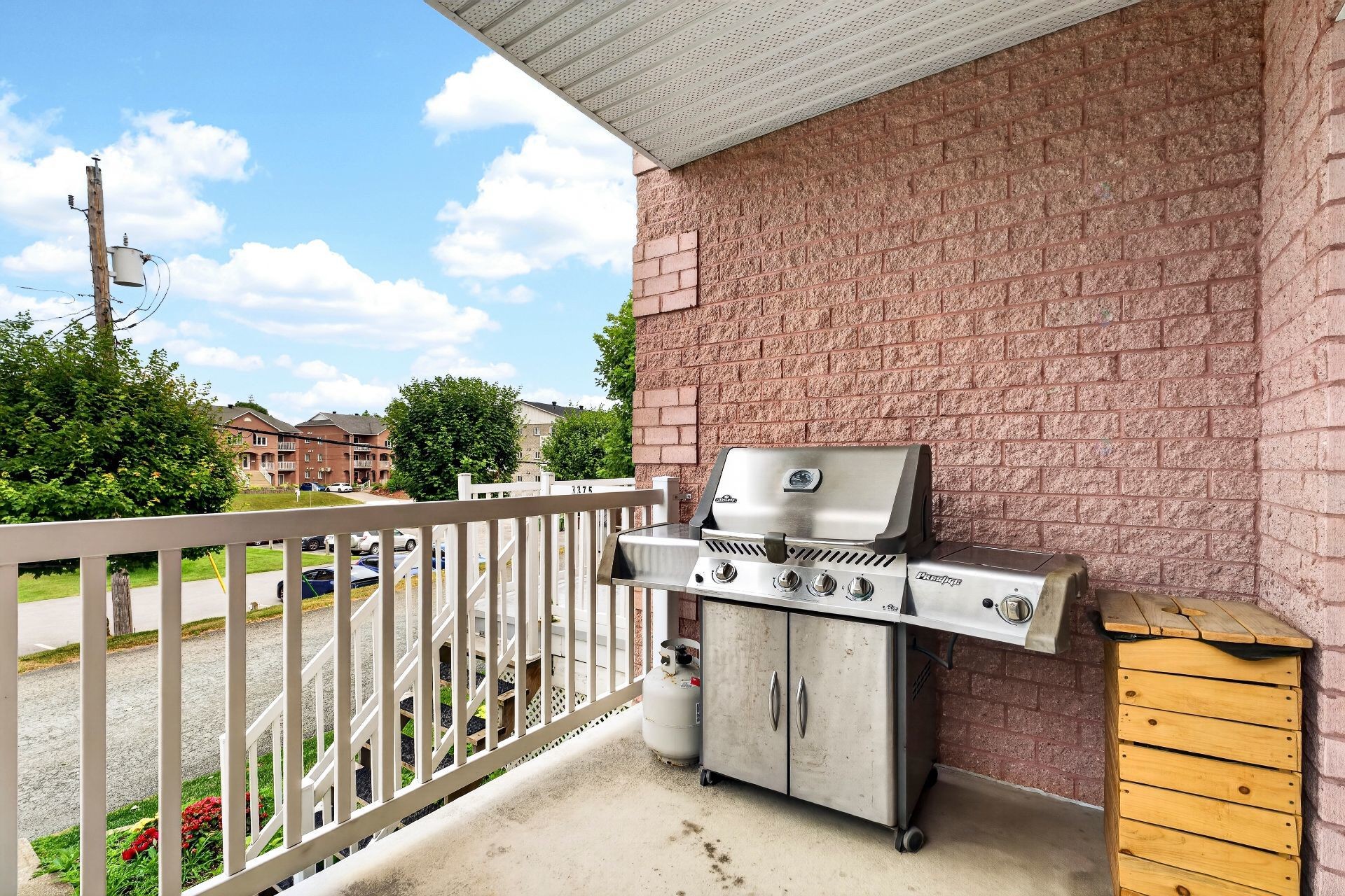 









3373


Rue Antoine-Samson

,
Sherbrooke (Les Nations),




QC
J1L2R3

