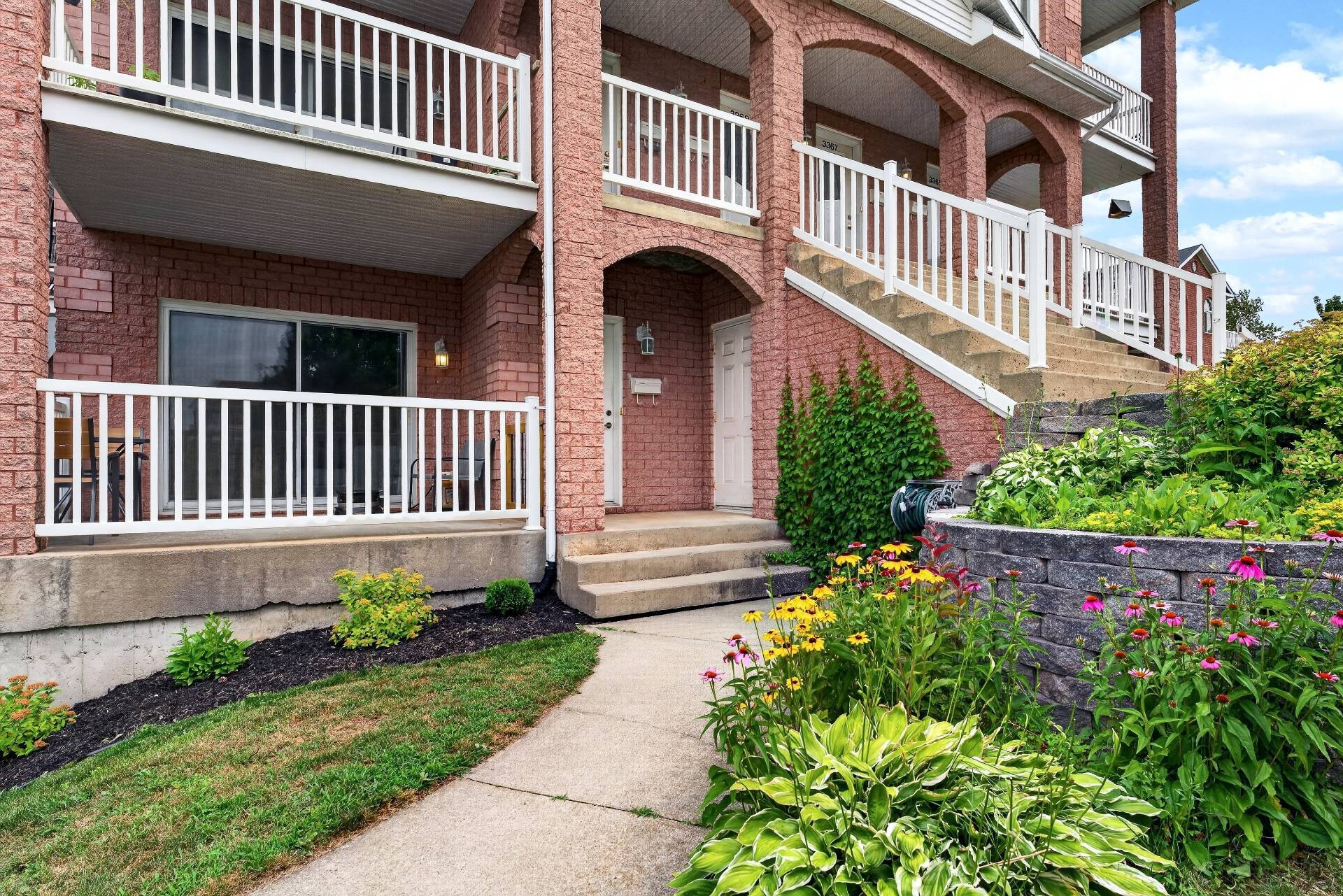 









3373


Rue Antoine-Samson

,
Sherbrooke (Les Nations),




QC
J1L2R3

