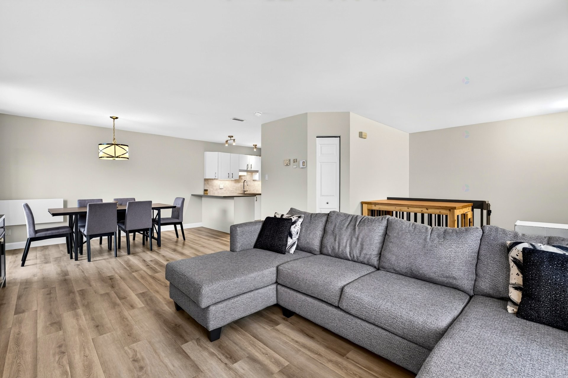 









3373


Rue Antoine-Samson

,
Sherbrooke (Les Nations),




QC
J1L2R3

