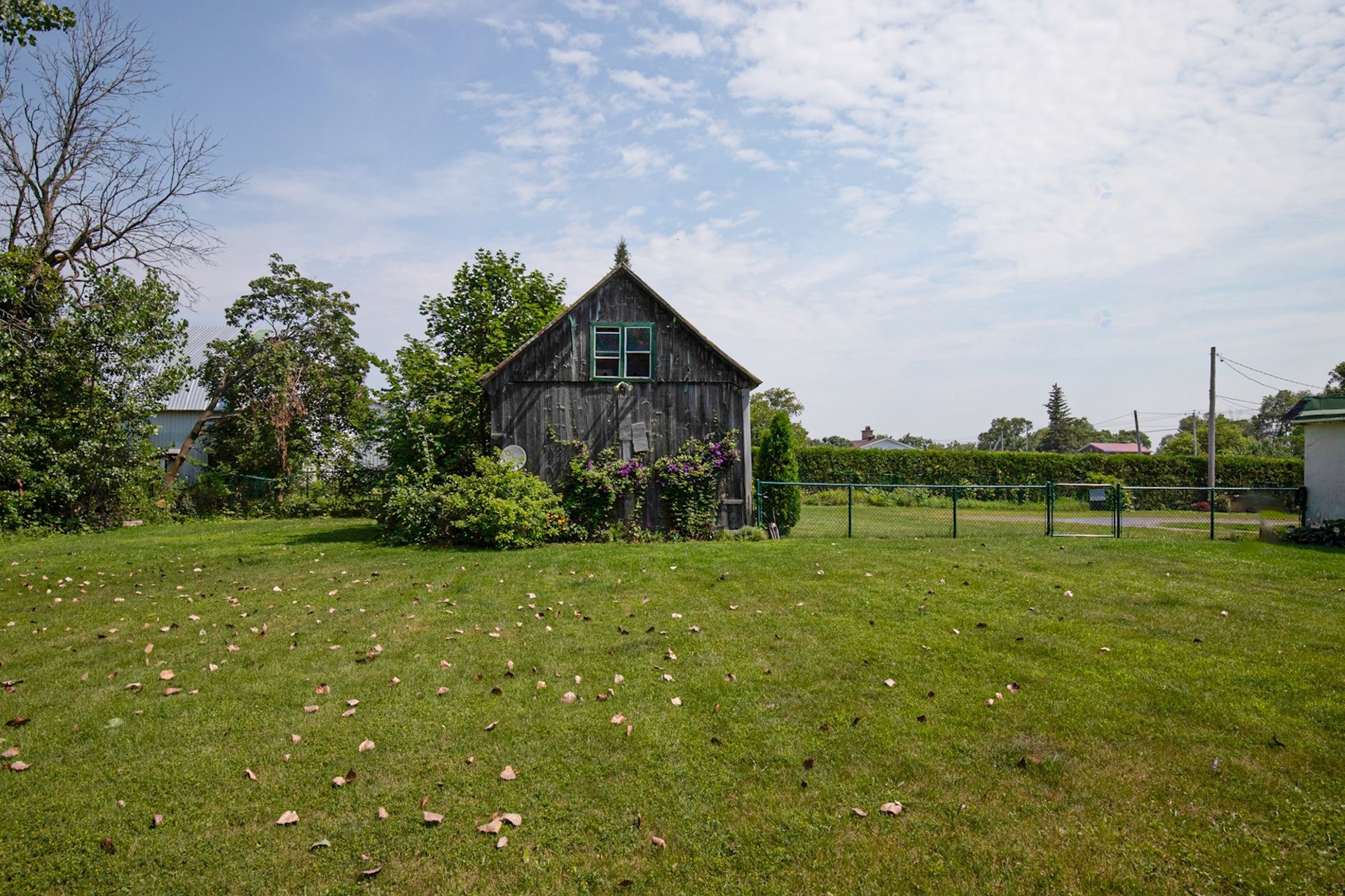 









385


Rue St-Pierre

,
Saint-Constant,




QC
J5A0M7

