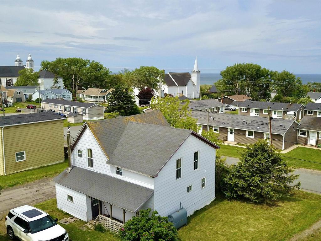 












16 Forest Street

,
Inverness,




NS
B0E 1N0

