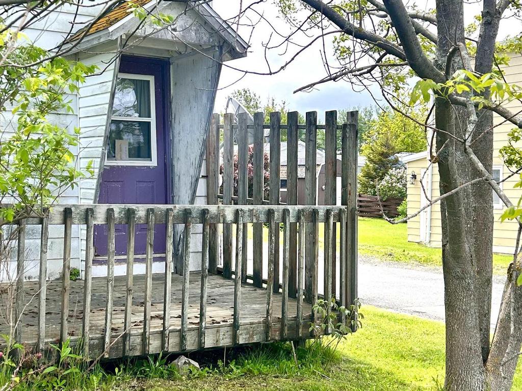












16 Forest Street

,
Inverness,




NS
B0E 1N0

