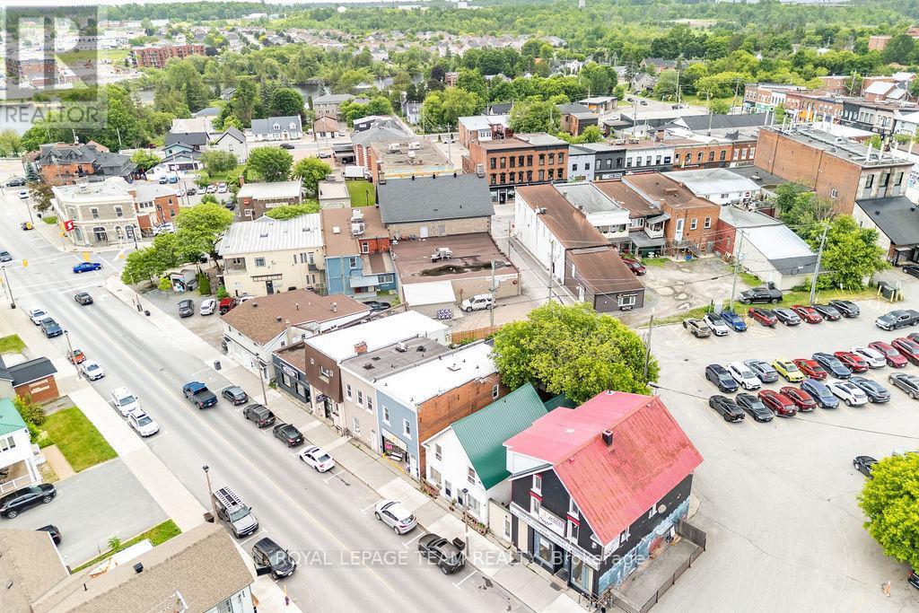 












56 MADAWASKA STREET

,
Arnprior,




Ontario
K7S1R9

