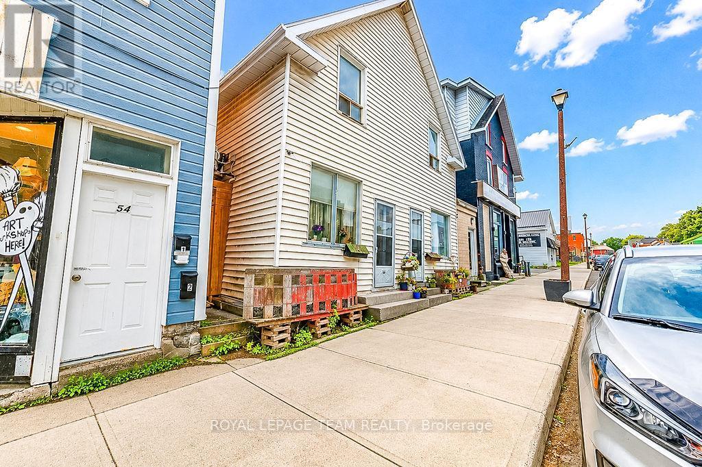 












56 MADAWASKA STREET

,
Arnprior,




Ontario
K7S1R9


