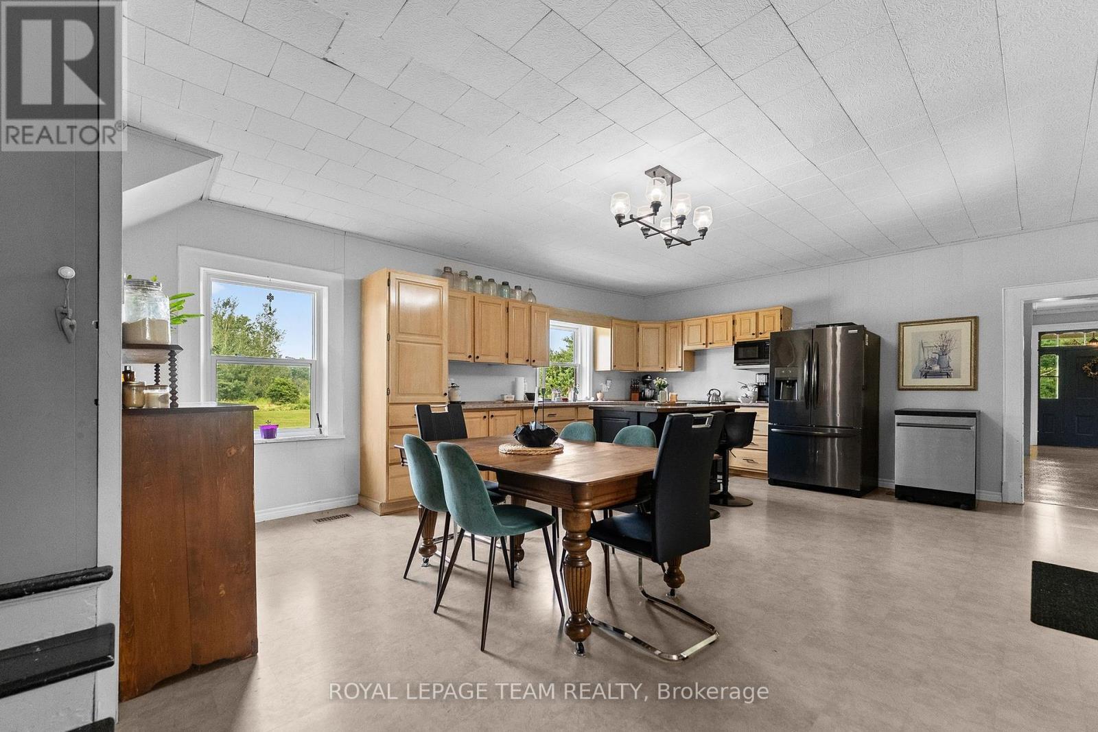 












A - 620 YANTHA ROAD

,
Horton,




Ontario
K7V3Z4

