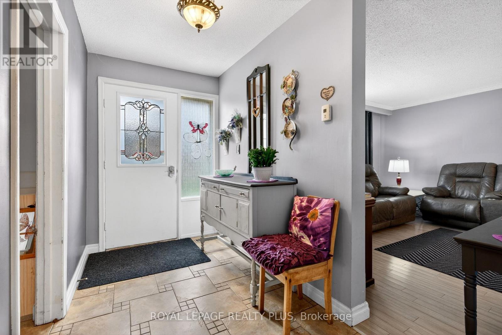 












1332 STANBURY ROAD

,
Oakville,




Ontario
L6L2J4

