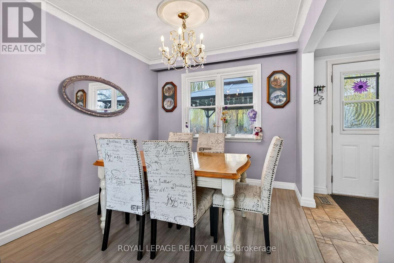 












1332 STANBURY ROAD

,
Oakville,




Ontario
L6L2J4

