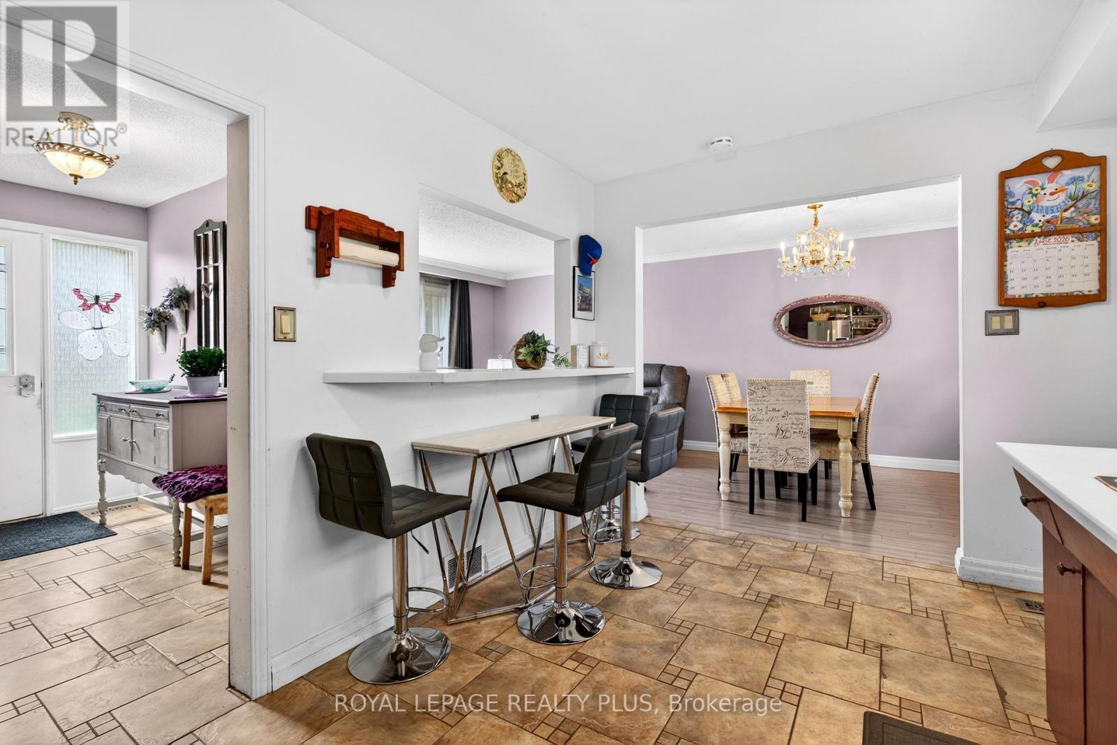 












1332 STANBURY ROAD

,
Oakville,




Ontario
L6L2J4

