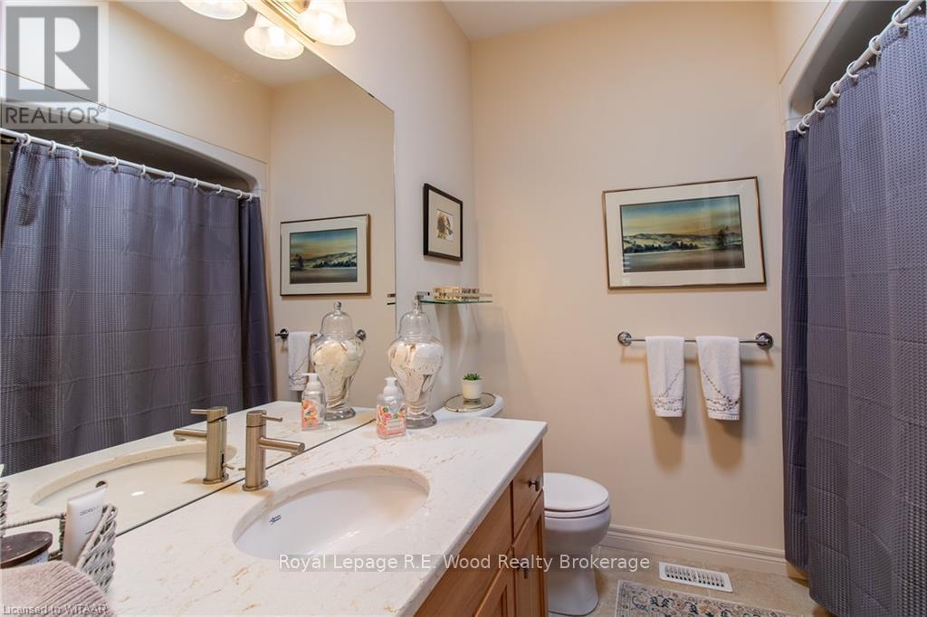 












6 ESSELTINE DRIVE

,
Tillsonburg,




Ontario
N4G0C3

