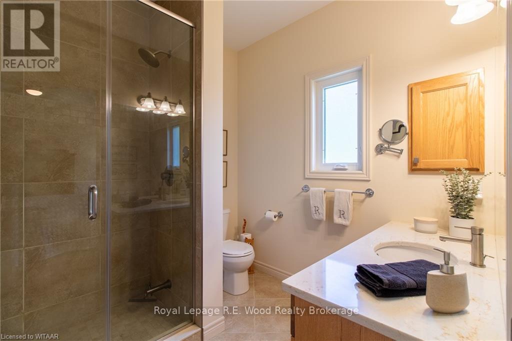 












6 ESSELTINE DRIVE

,
Tillsonburg,




Ontario
N4G0C3

