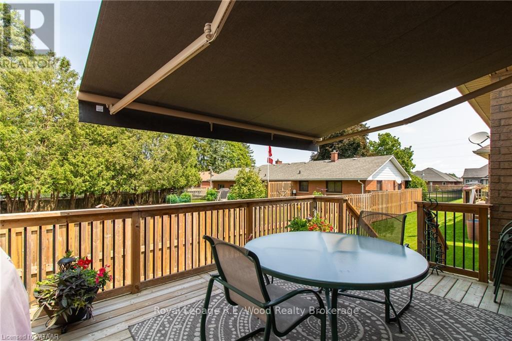 












6 ESSELTINE DRIVE

,
Tillsonburg,




Ontario
N4G0C3

