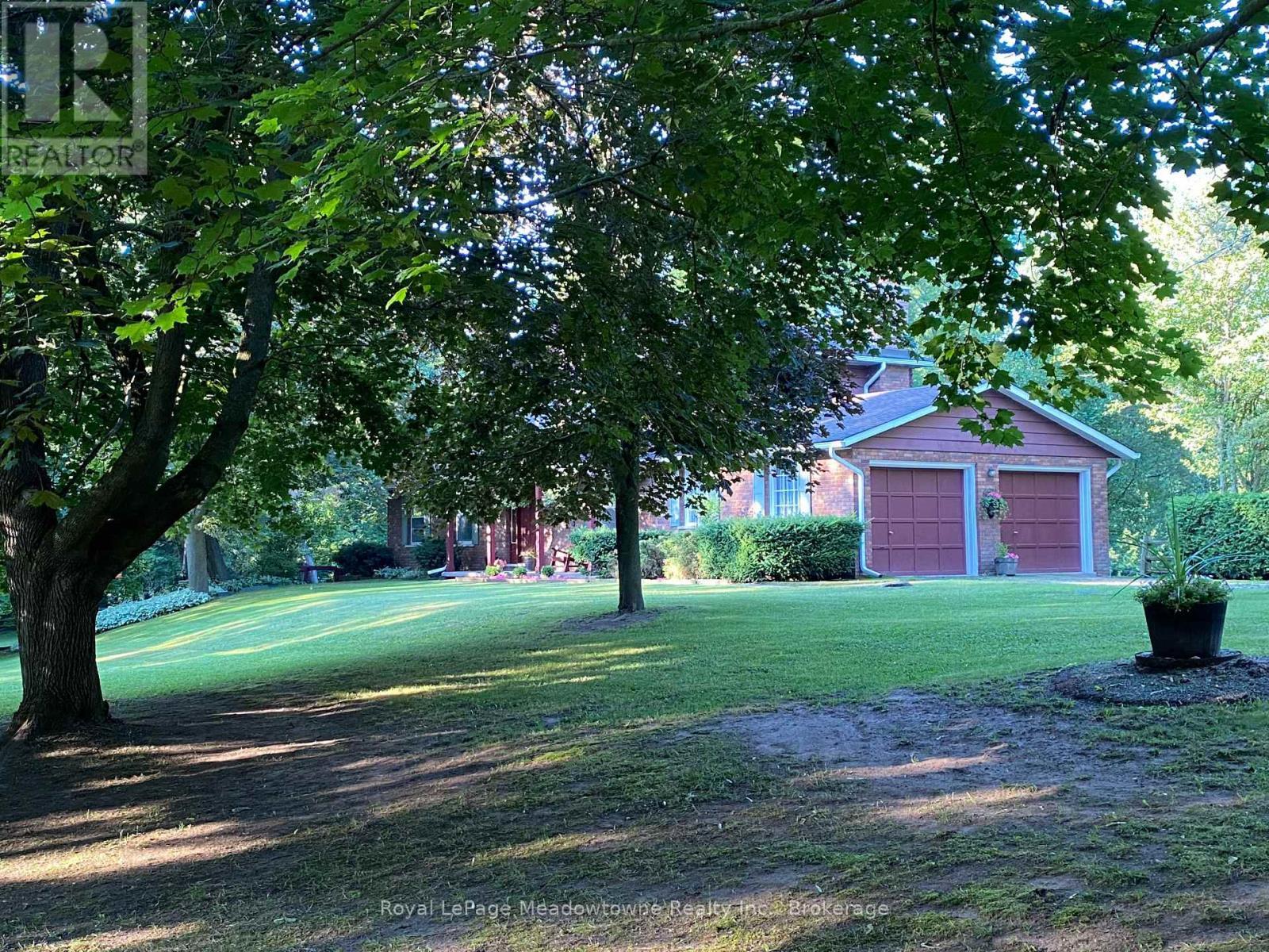 












12170 SIXTH LINE NASSAGAWEYA

,
Milton (NA Rural Nassagaweya),




Ontario
L7J2L7

