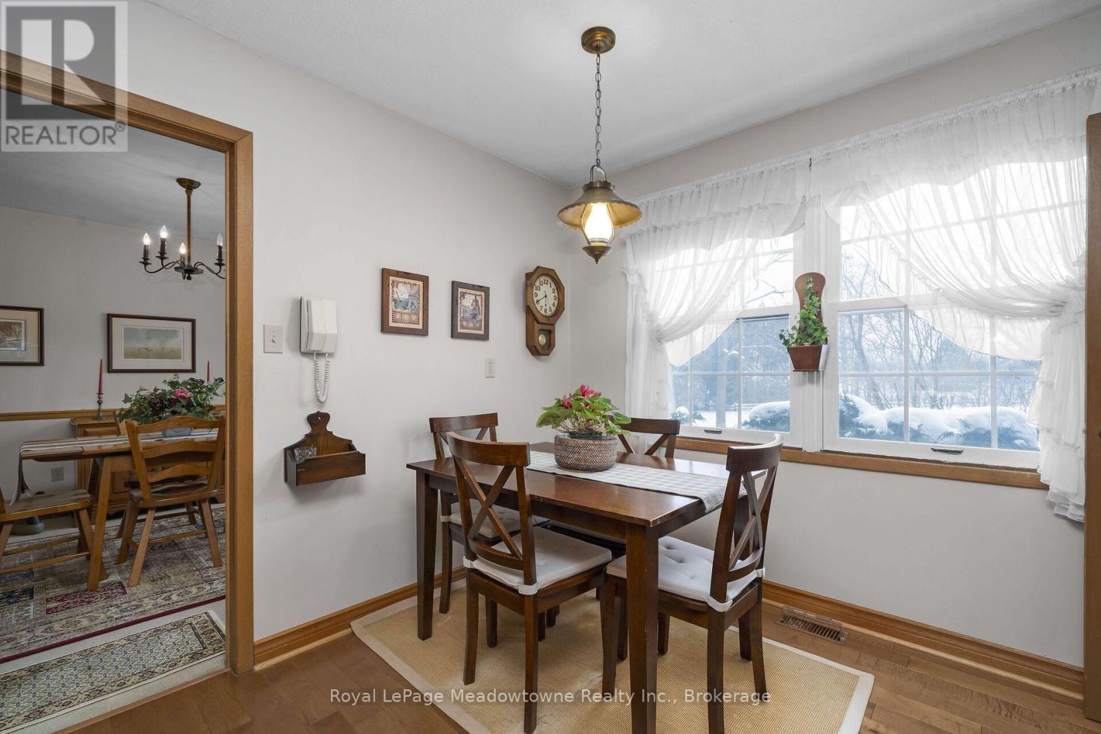 












12170 SIXTH LINE NASSAGAWEYA

,
Milton (NA Rural Nassagaweya),




Ontario
L7J2L7

