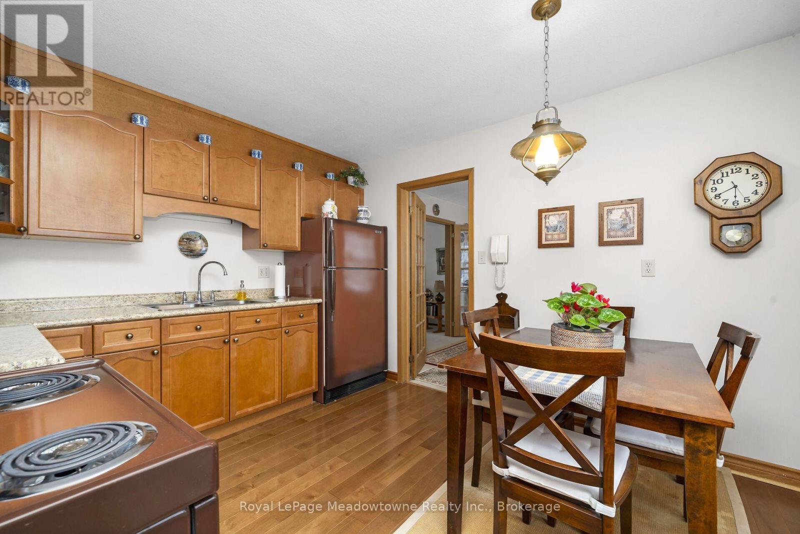












12170 SIXTH LINE NASSAGAWEYA

,
Milton (NA Rural Nassagaweya),




Ontario
L7J2L7

