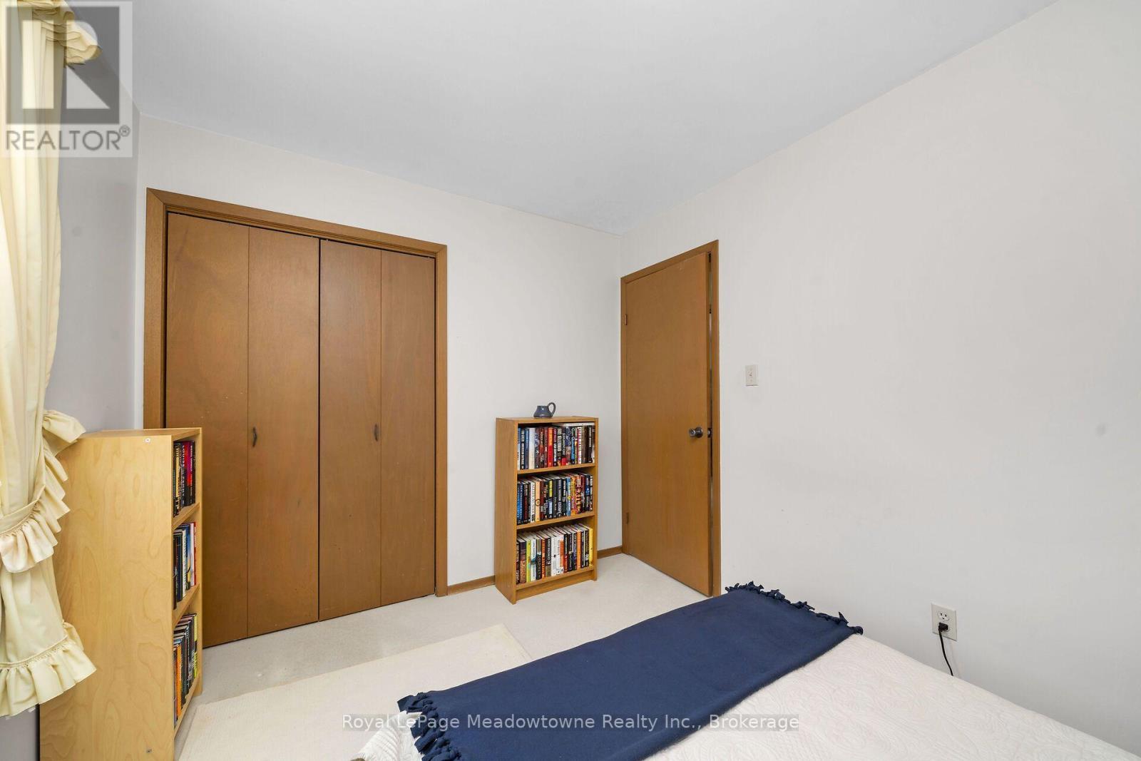 












12170 SIXTH LINE NASSAGAWEYA

,
Milton (NA Rural Nassagaweya),




Ontario
L7J2L7

