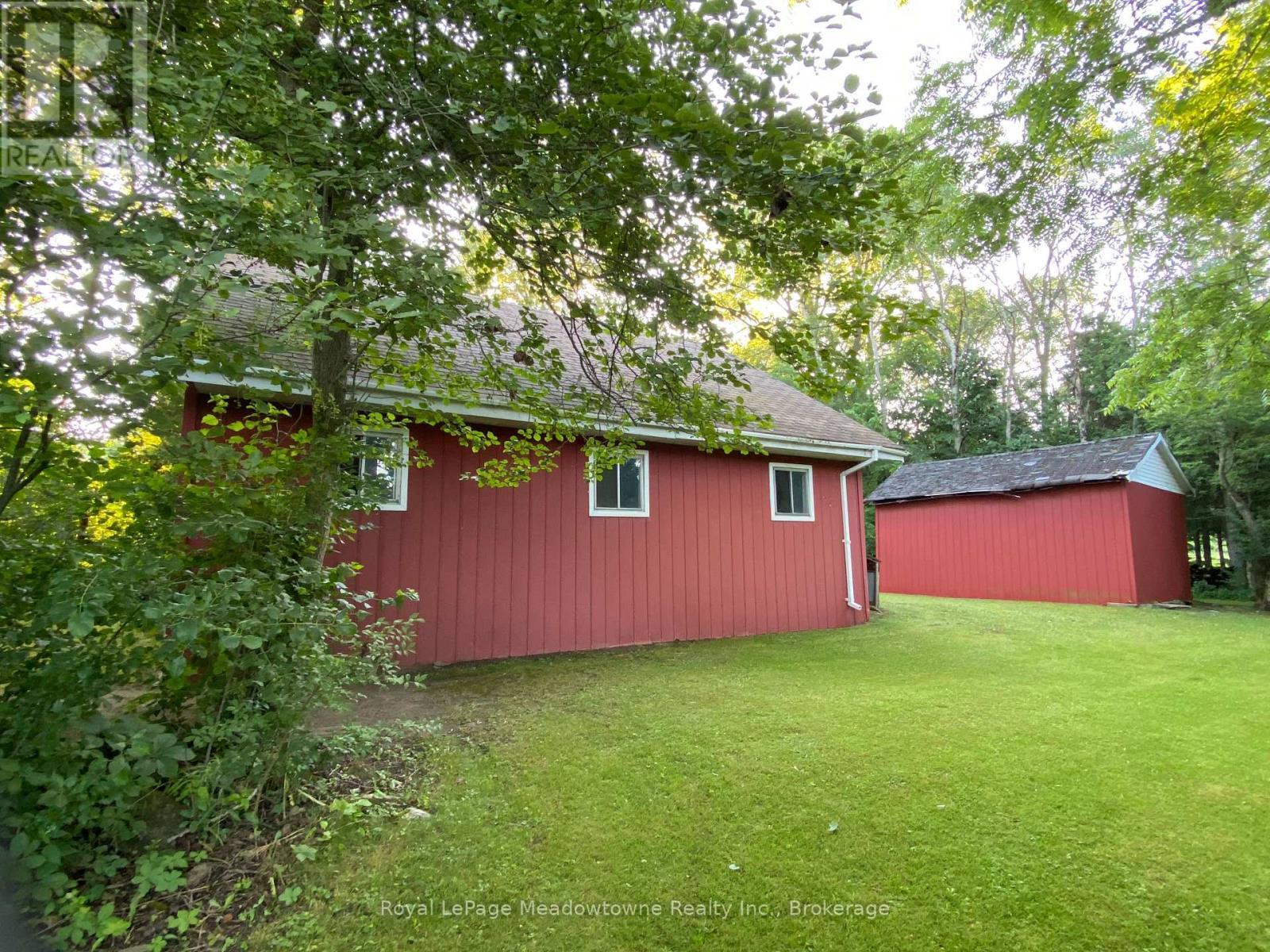 












12170 SIXTH LINE NASSAGAWEYA

,
Milton (NA Rural Nassagaweya),




Ontario
L7J2L7


