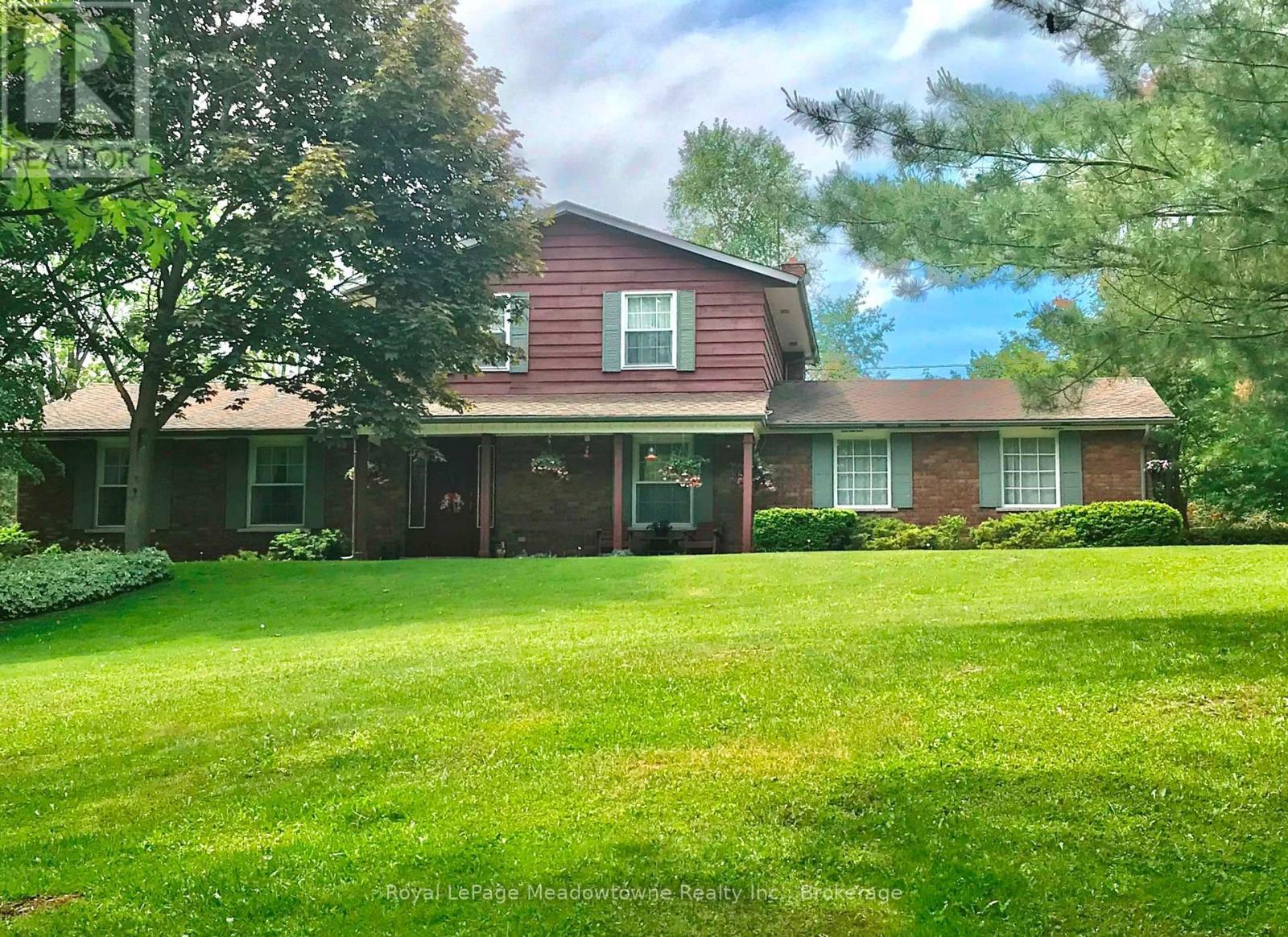 












12170 SIXTH LINE NASSAGAWEYA

,
Milton (NA Rural Nassagaweya),




Ontario
L7J2L7

