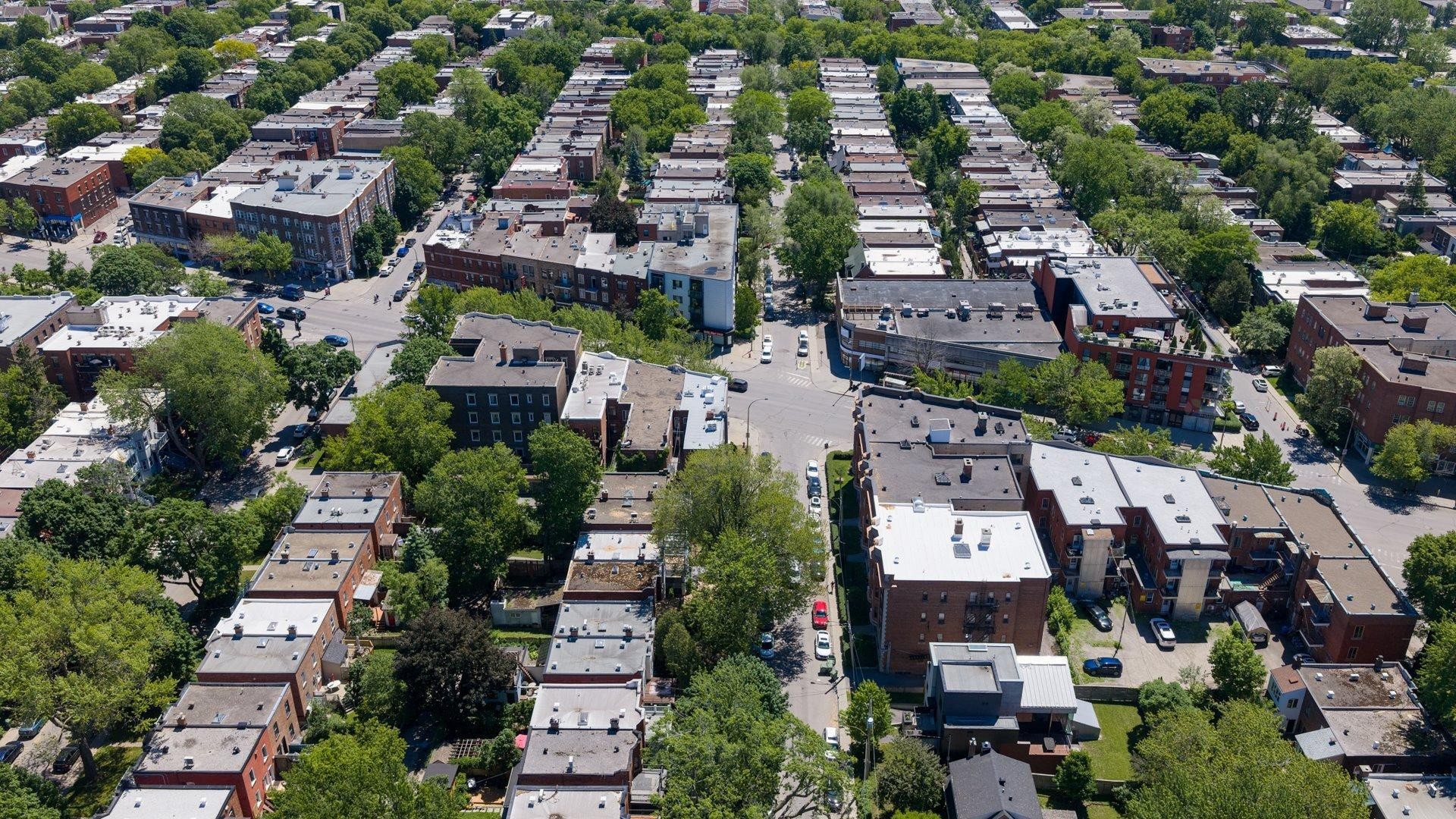 









5756


Av. de Monkland

,
Montréal (Côte-des-Neiges/Notre-Dame-de-Grâce),




QC
H4A1E9

