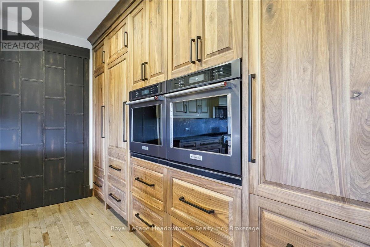 












8837 WELLINGTON ROAD 124

,
Erin,




Ontario
N1H6H7

