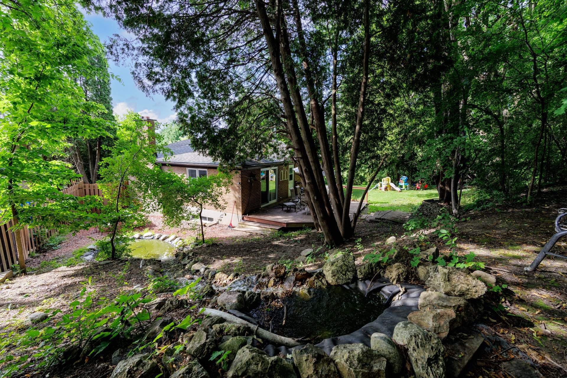 









8


Av. Clearview

,
Pointe-Claire,




QC
H9R3C5

