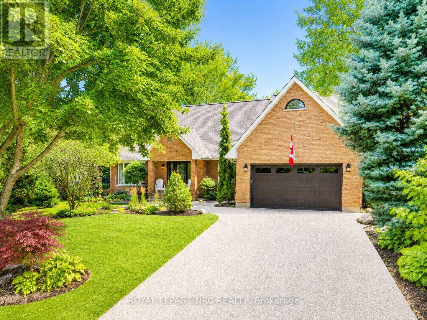 












15 PETRONELLA PARKWAY

,
Pelham (Fonthill),




Ontario
L0S1E0

