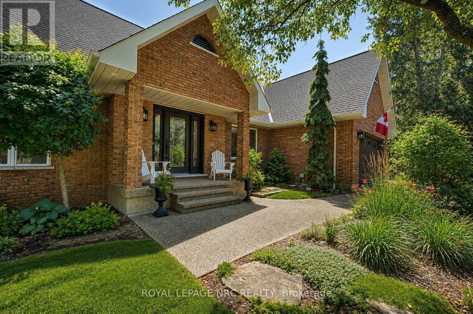 












15 PETRONELLA PARKWAY

,
Pelham (Fonthill),




Ontario
L0S1E0

