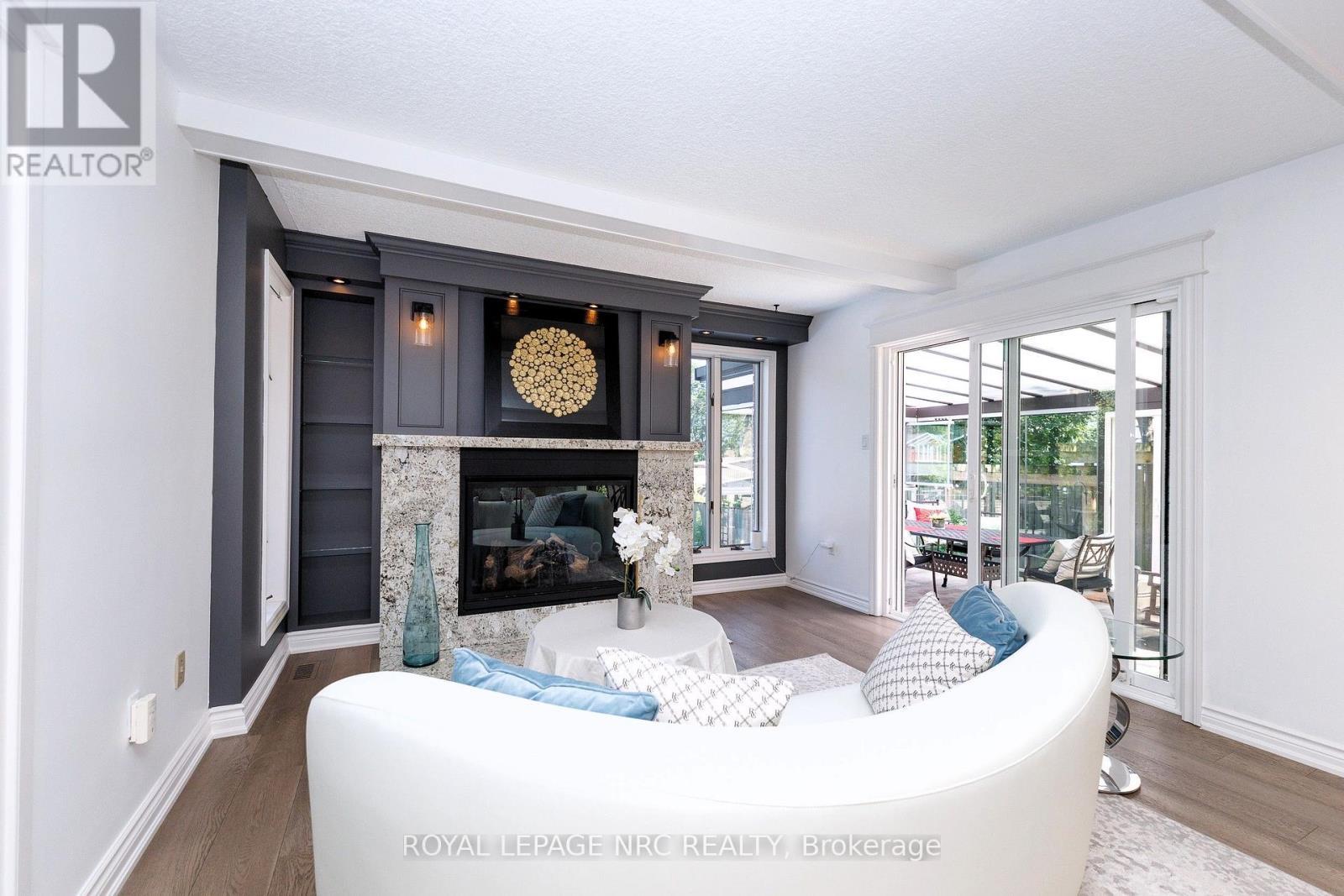 












15 PETRONELLA PARKWAY

,
Pelham (Fonthill),




Ontario
L0S1E0

