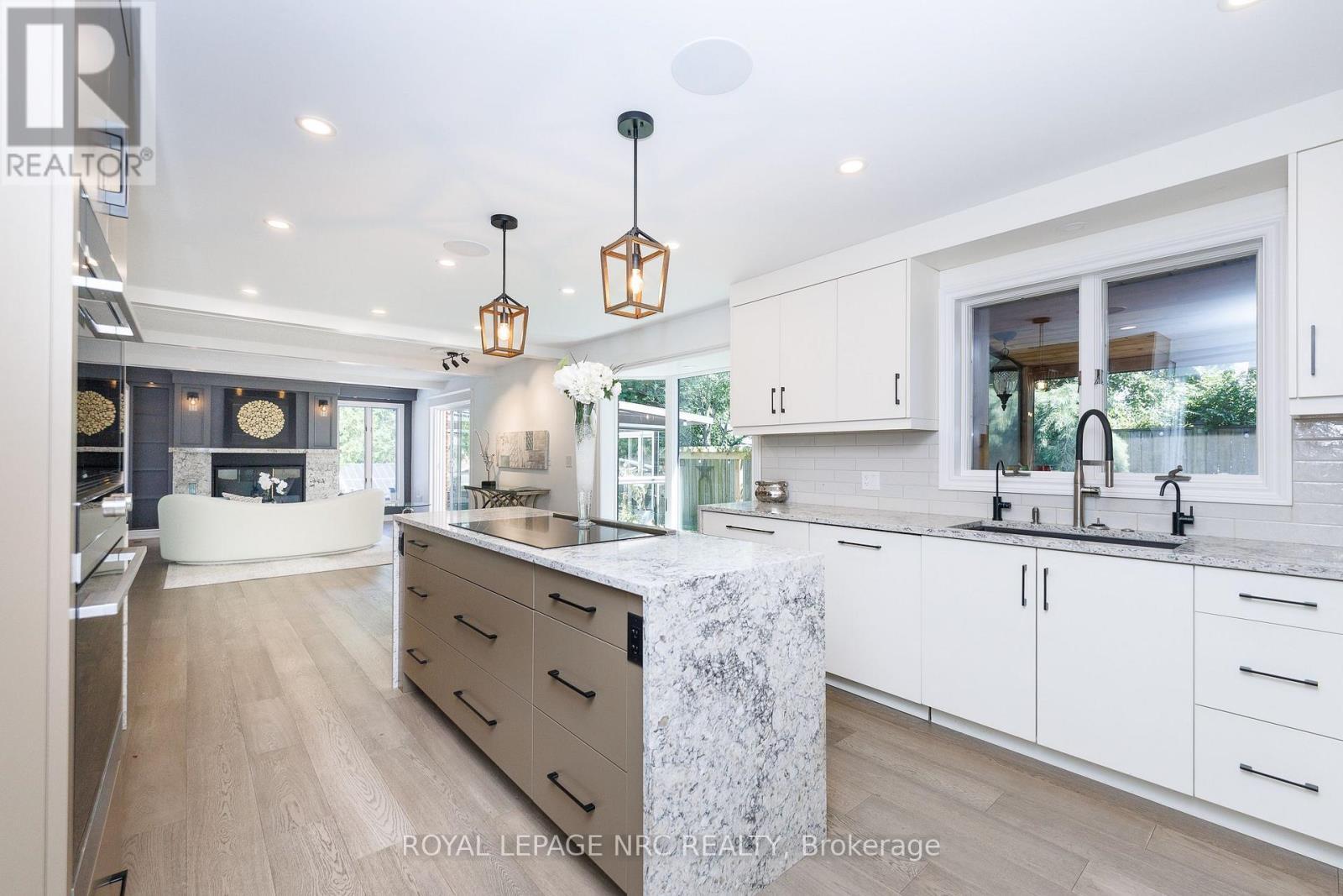 












15 PETRONELLA PARKWAY

,
Pelham (Fonthill),




Ontario
L0S1E0

