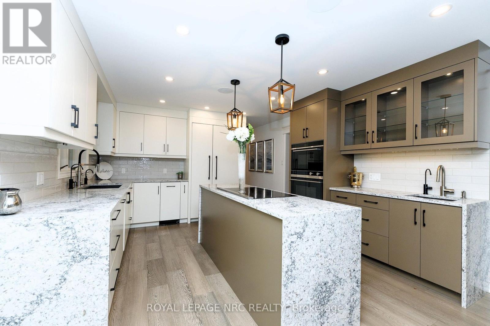 












15 PETRONELLA PARKWAY

,
Pelham (Fonthill),




Ontario
L0S1E0

