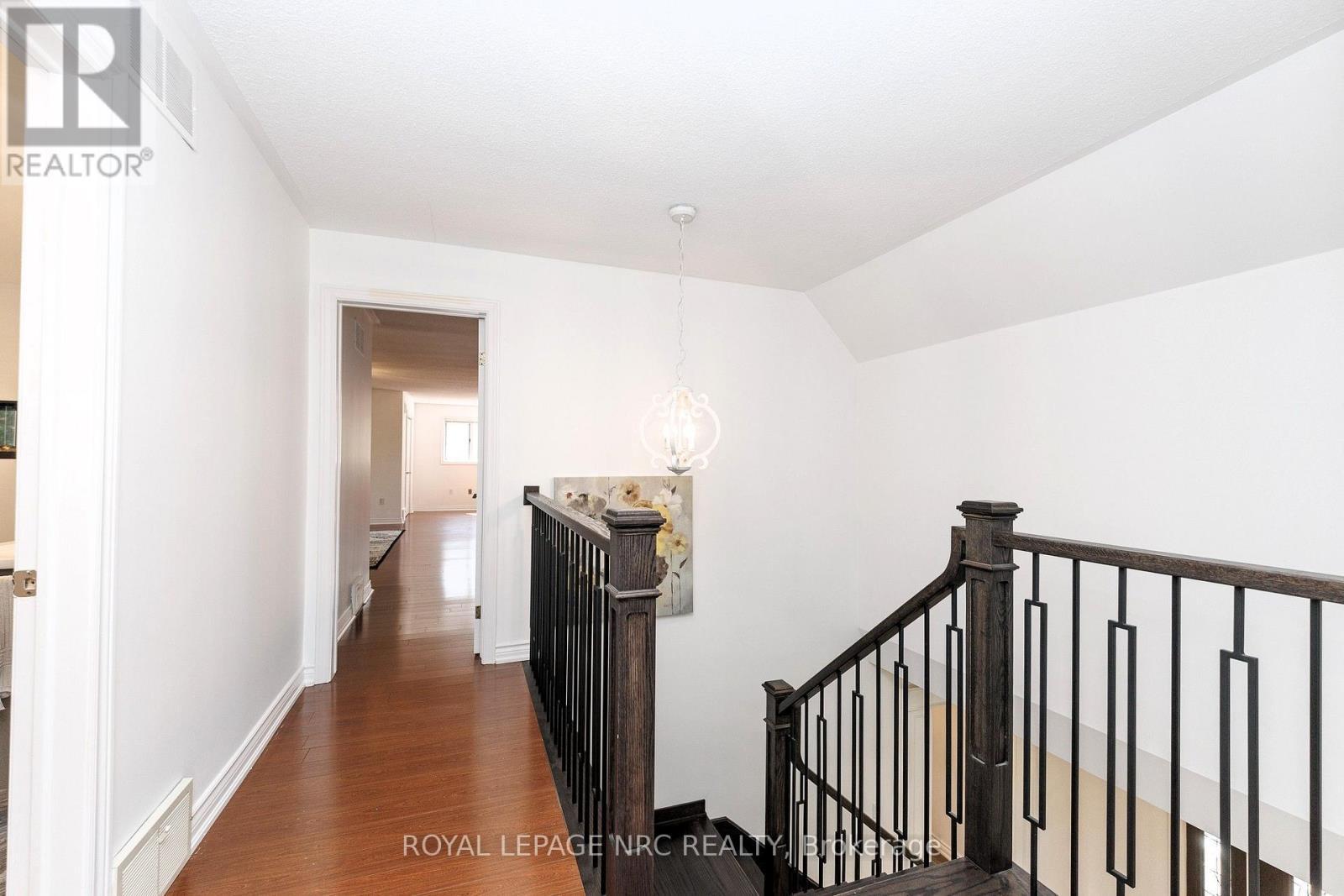 












15 PETRONELLA PARKWAY

,
Pelham (Fonthill),




Ontario
L0S1E0

