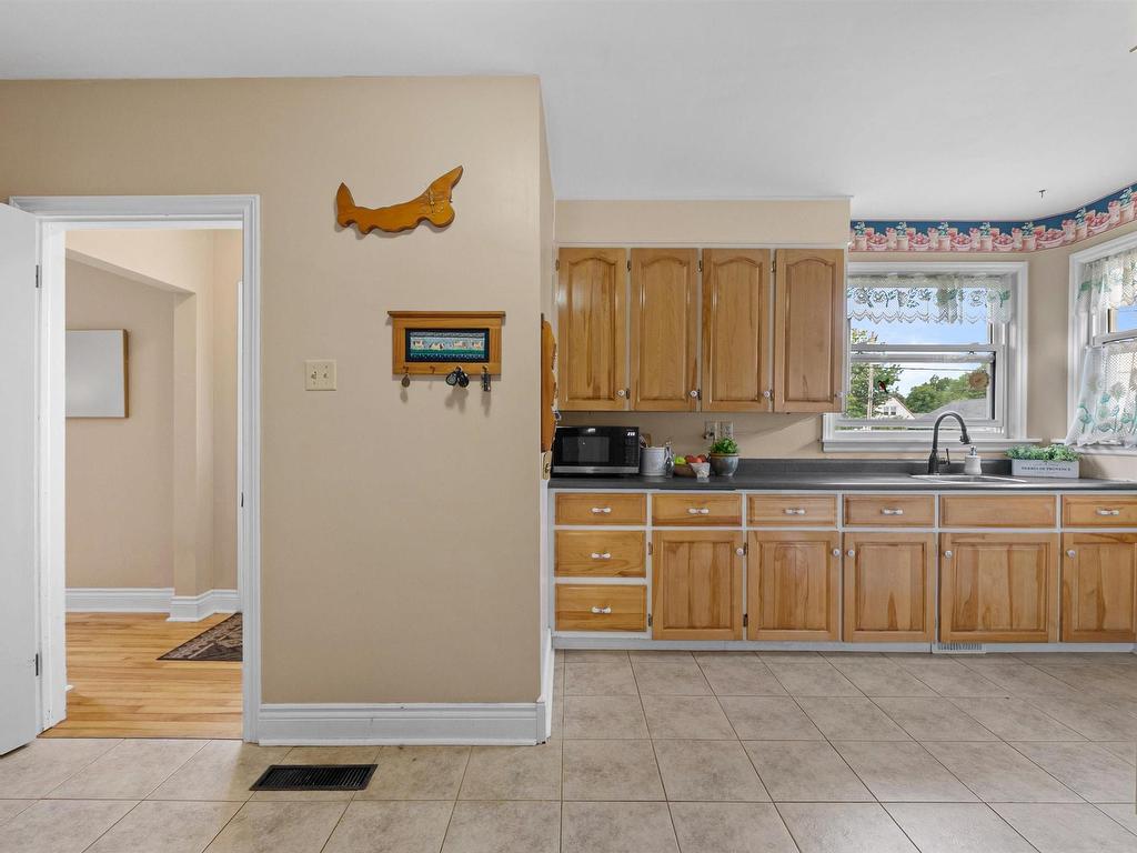 












14 Birchfield Crescent

,
Spryfield,




NS
B3R 2E7

