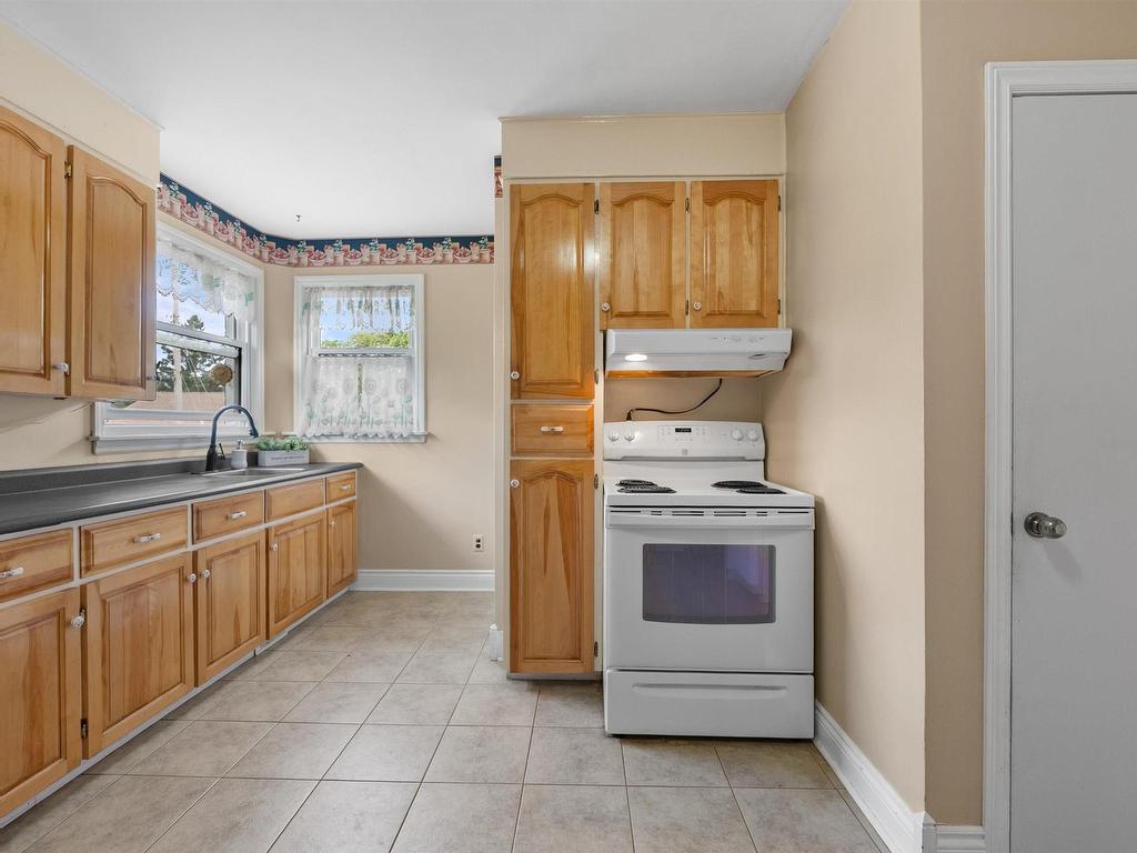 












14 Birchfield Crescent

,
Spryfield,




NS
B3R 2E7

