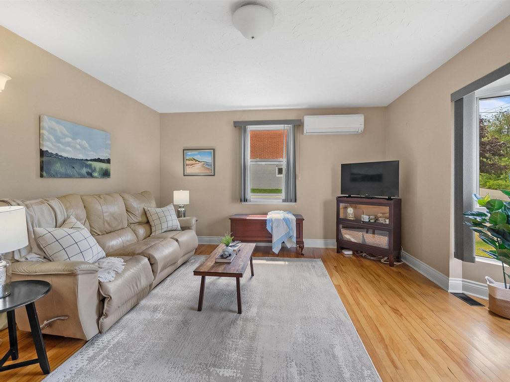 












14 Birchfield Crescent

,
Spryfield,




NS
B3R 2E7

