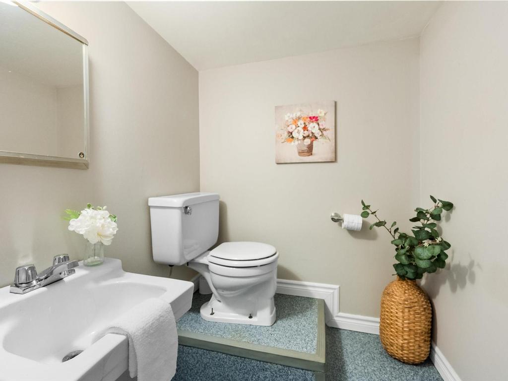












14 Birchfield Crescent

,
Spryfield,




NS
B3R 2E7

