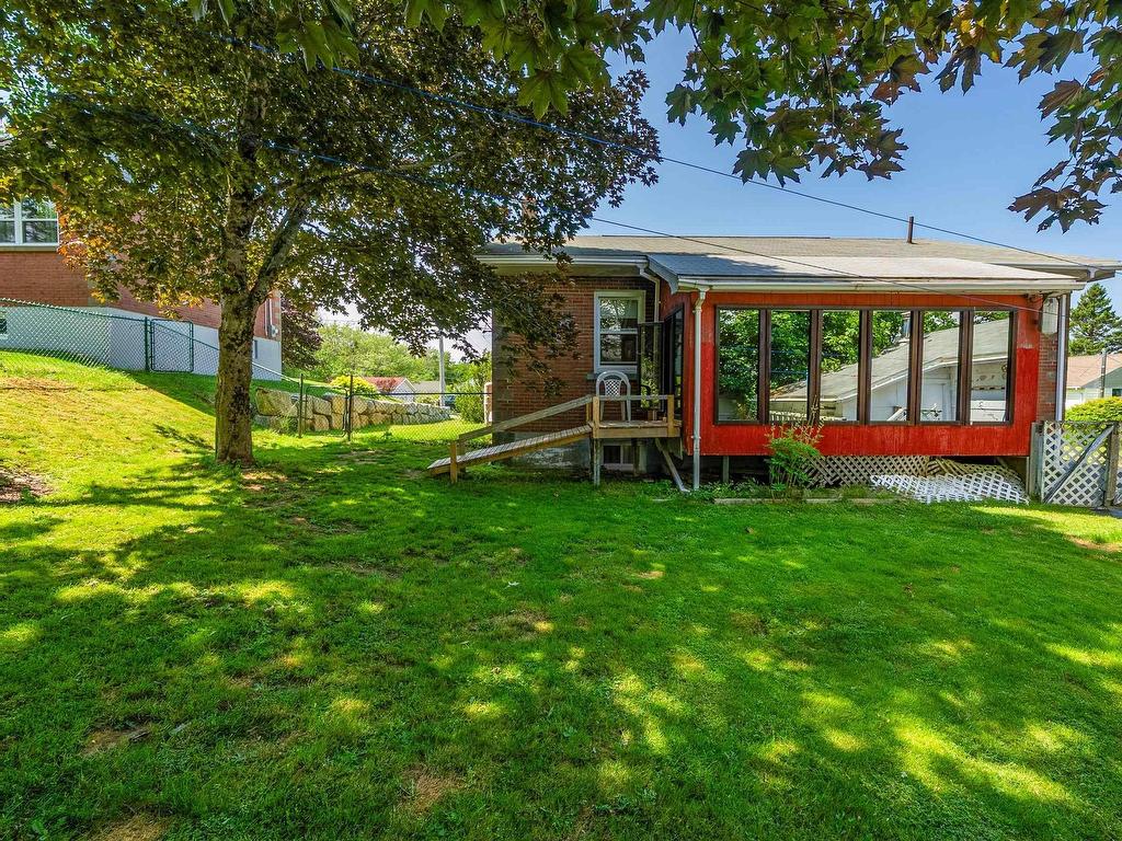 












14 Birchfield Crescent

,
Spryfield,




NS
B3R 2E7

