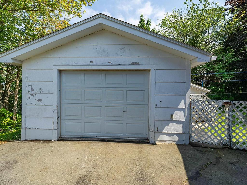 












14 Birchfield Crescent

,
Spryfield,




NS
B3R 2E7

