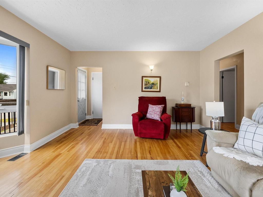 












14 Birchfield Crescent

,
Spryfield,




NS
B3R 2E7


