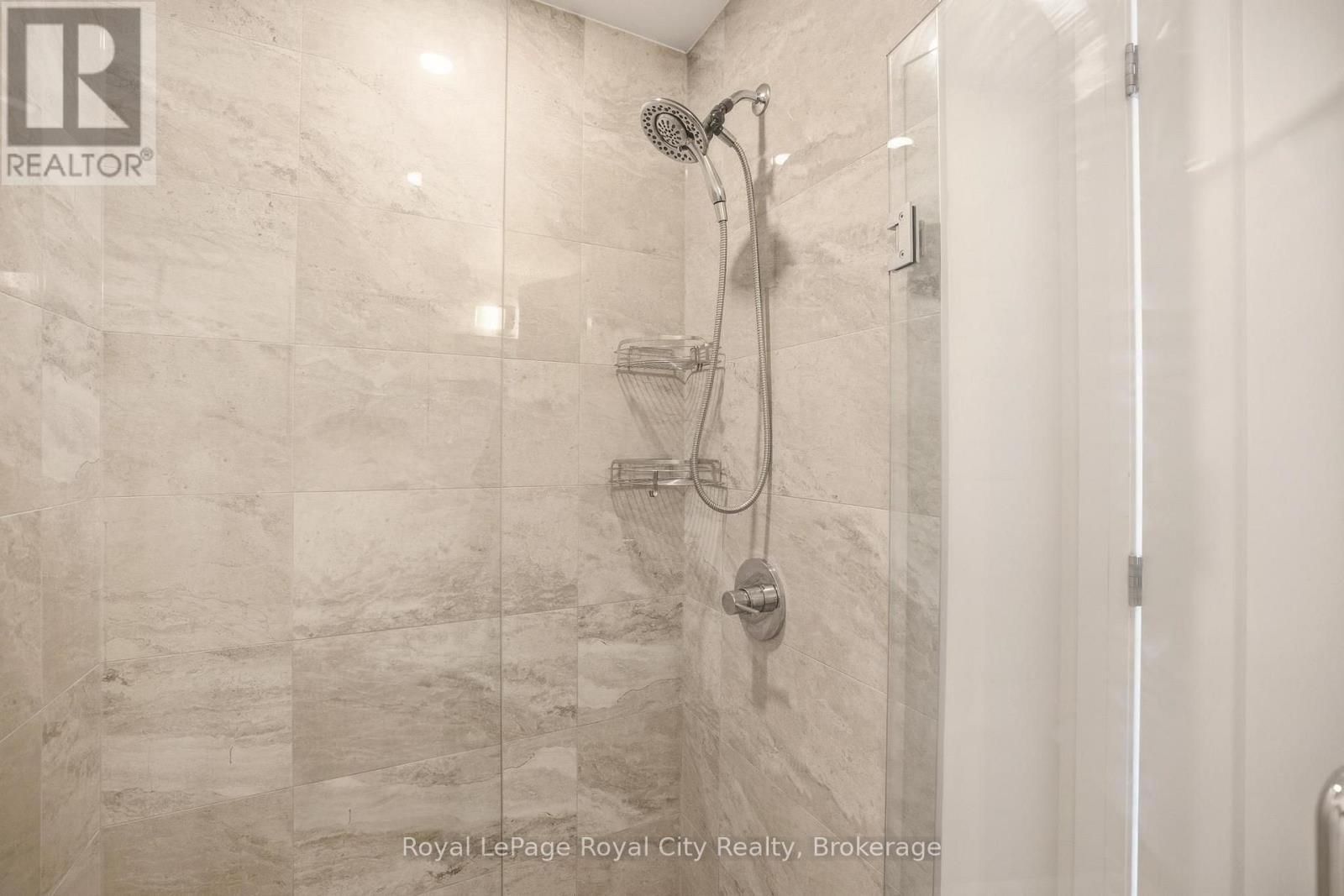 












604 - 3071 TRAFALGAR ROAD

,
Oakville (JM Joshua Meadows),




Ontario
L6H8C6

