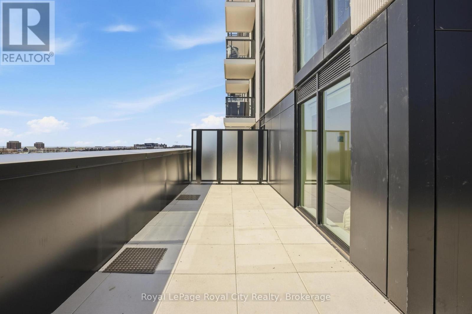 












604 - 3071 TRAFALGAR ROAD

,
Oakville (JM Joshua Meadows),




Ontario
L6H8C6


